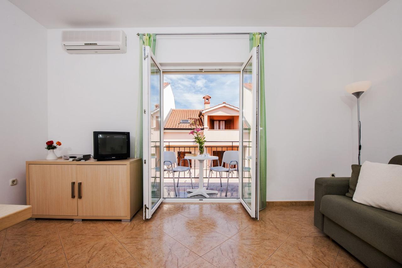 Apartments Bella Rovinj Exterior photo