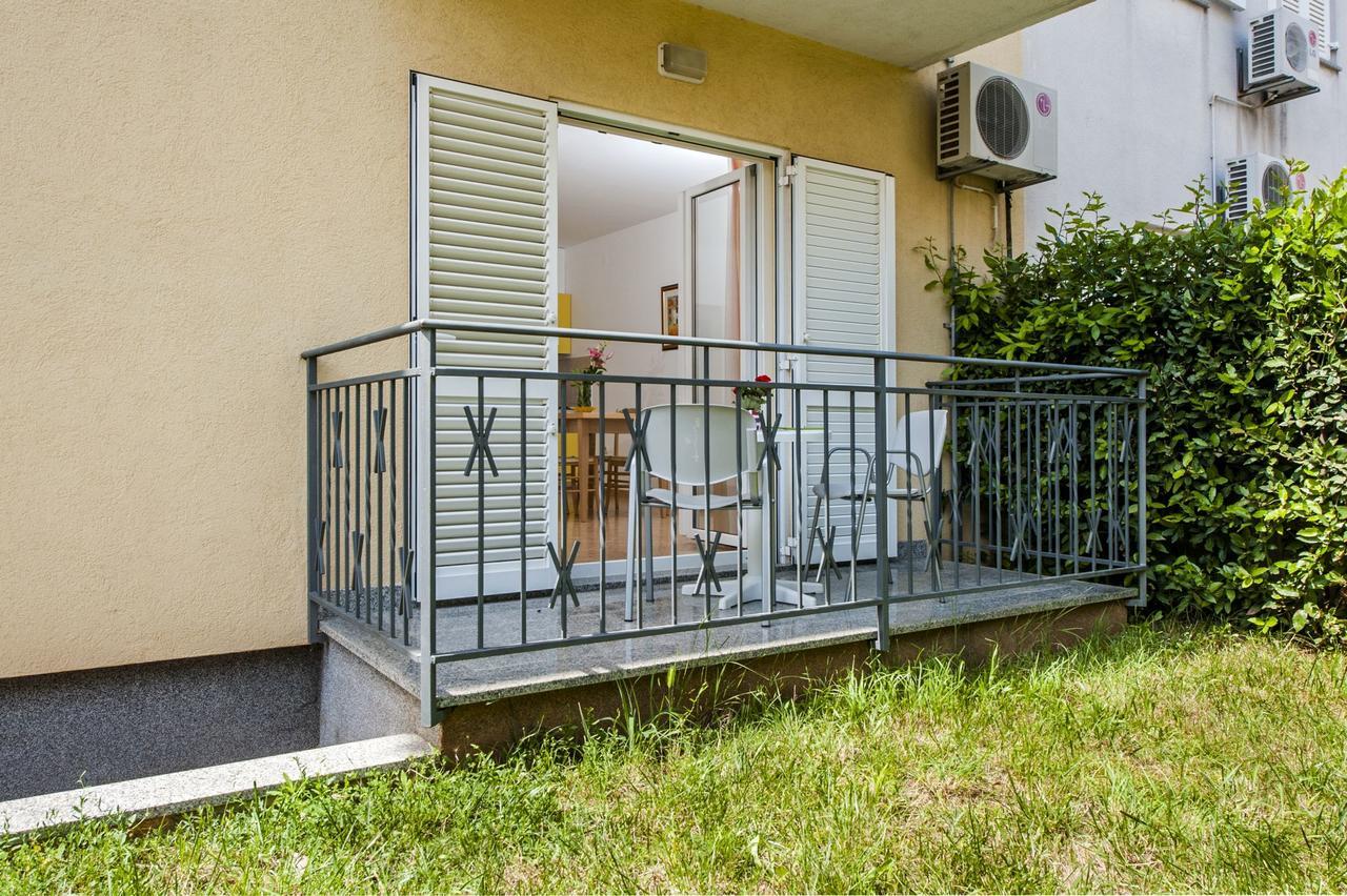 Apartments Bella Rovinj Exterior photo
