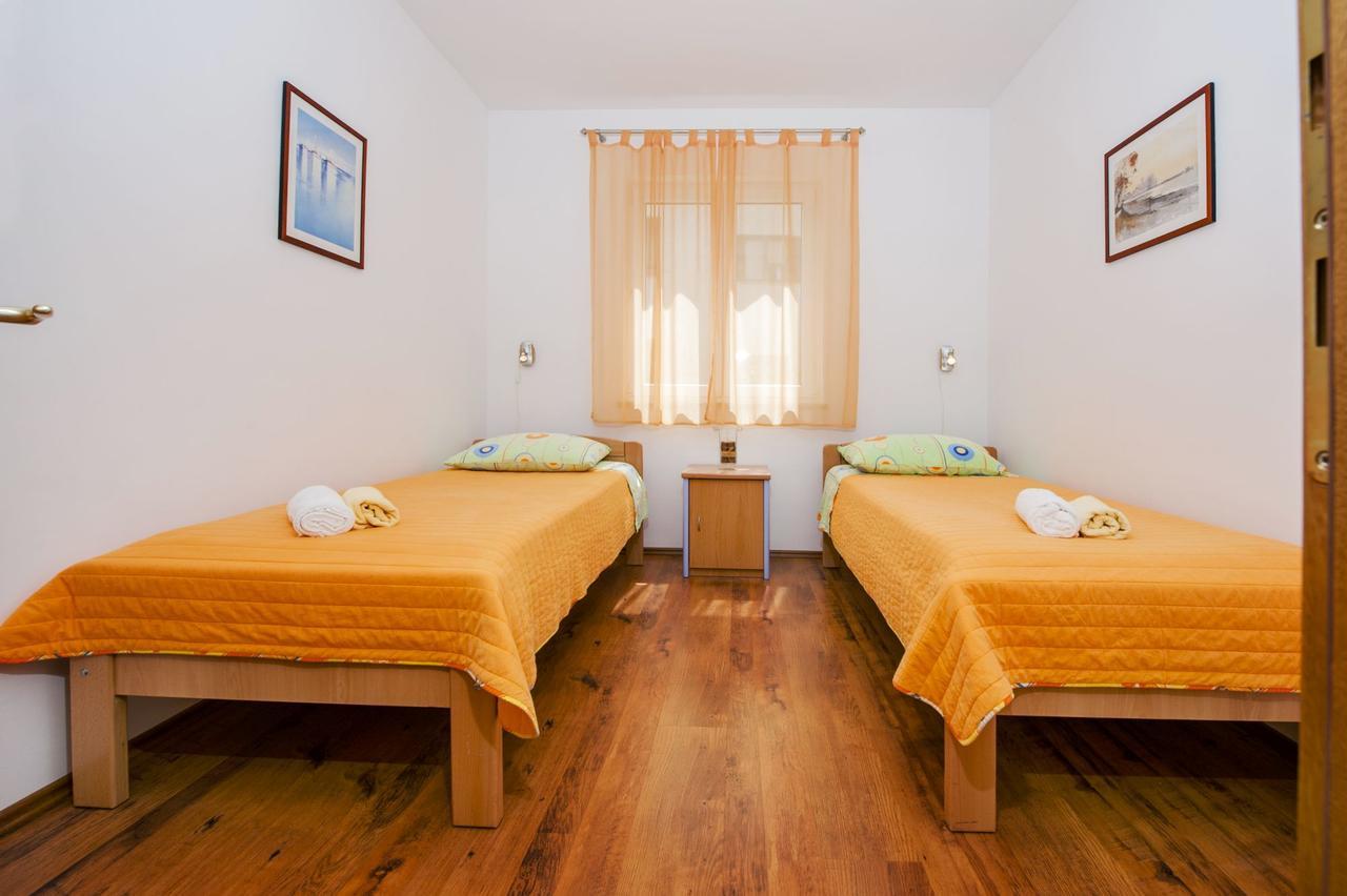Apartments Bella Rovinj Exterior photo