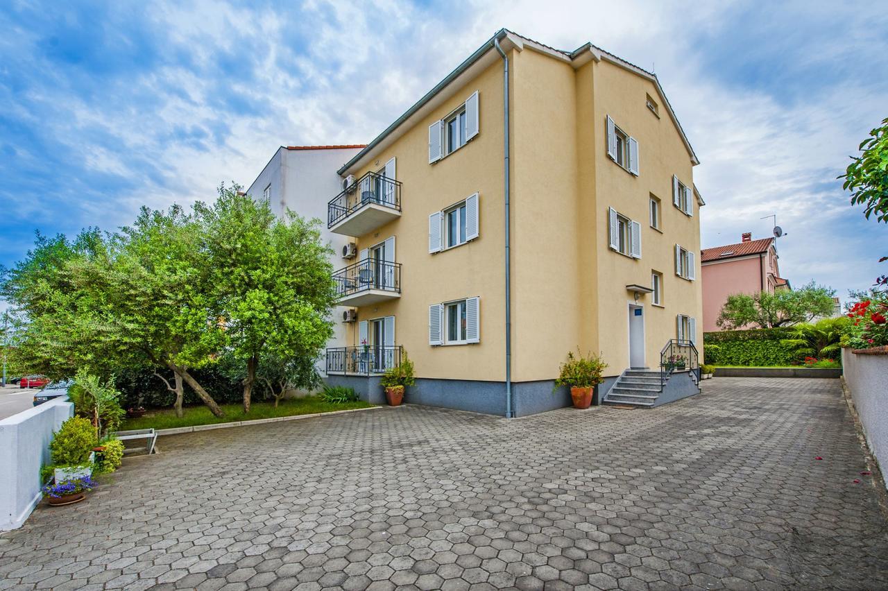 Apartments Bella Rovinj Exterior photo