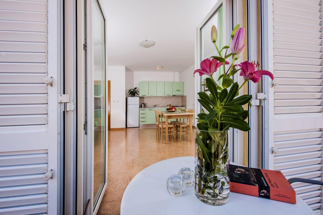 Apartments Bella Rovinj Exterior photo