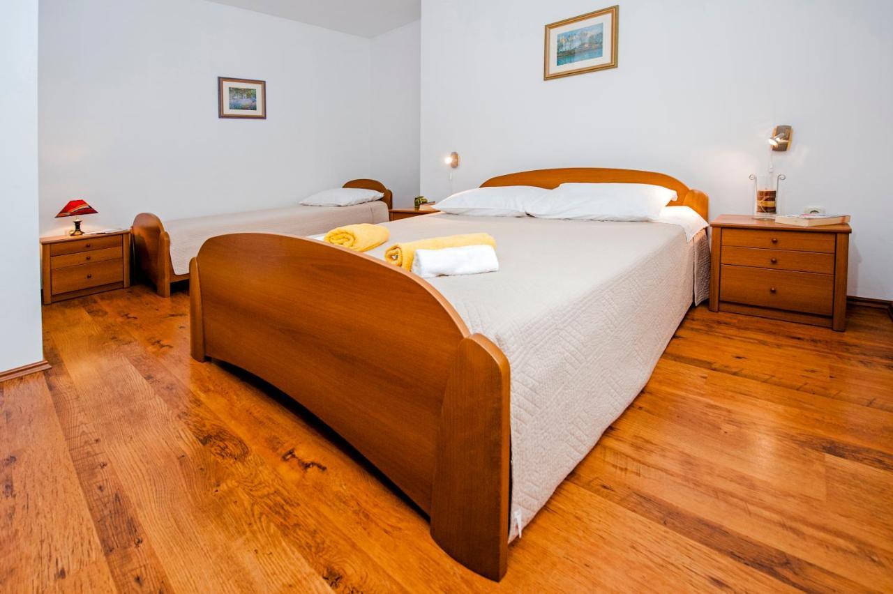 Apartments Bella Rovinj Exterior photo