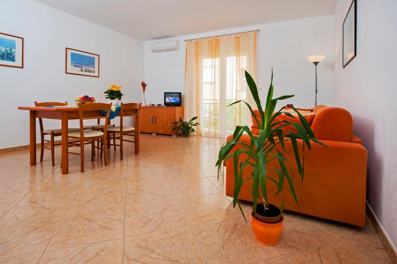 Apartments Bella Rovinj Exterior photo