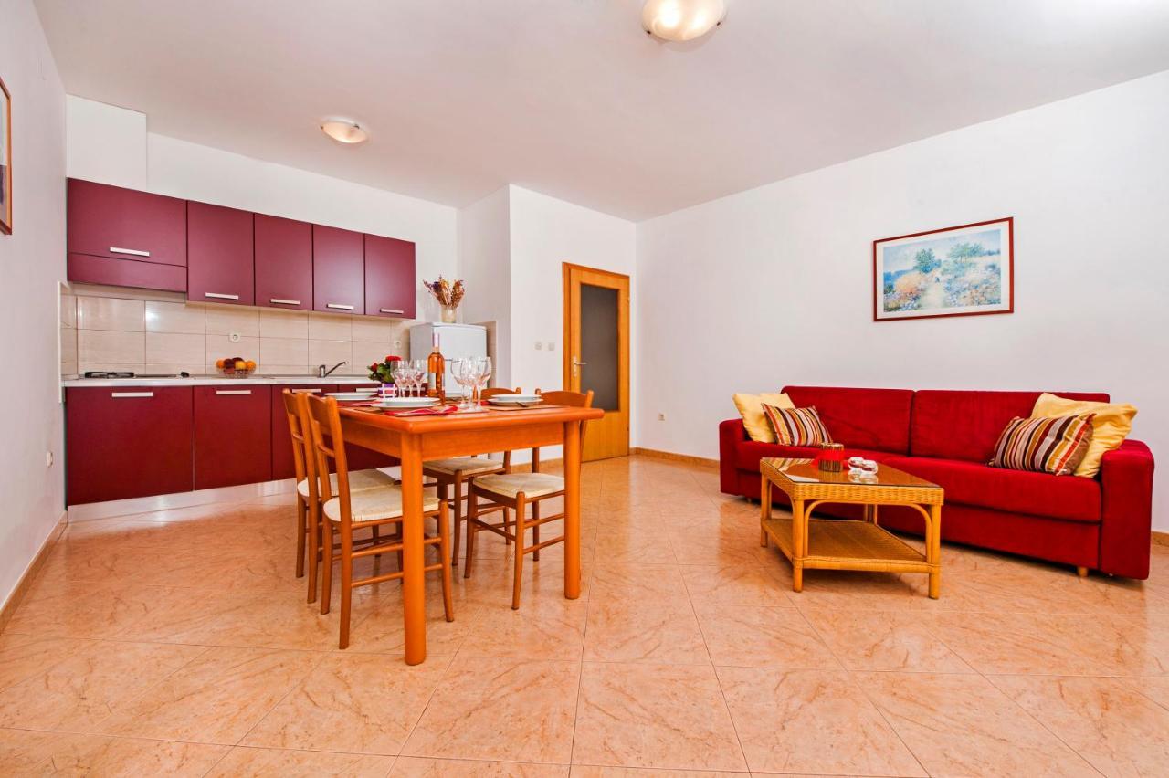 Apartments Bella Rovinj Exterior photo