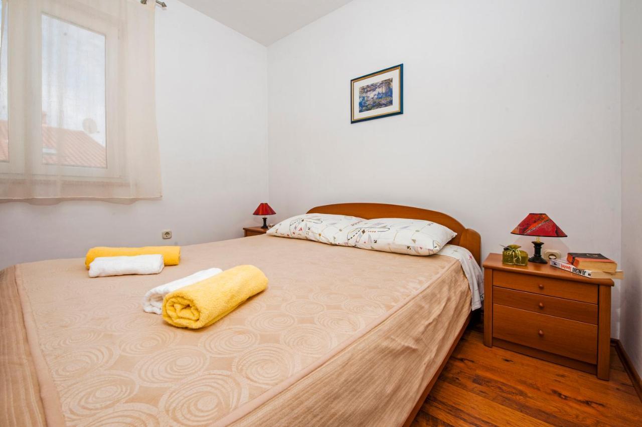 Apartments Bella Rovinj Exterior photo